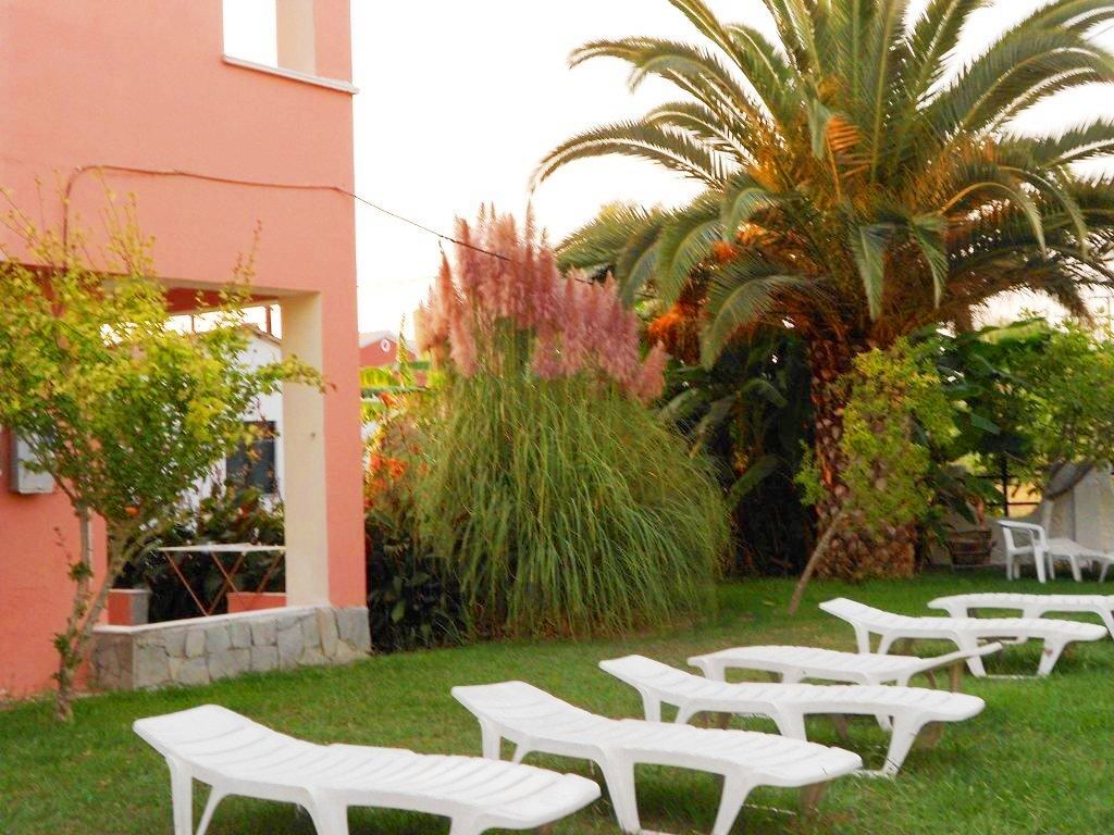 Elves Studios& Apartment's Sidari 2*