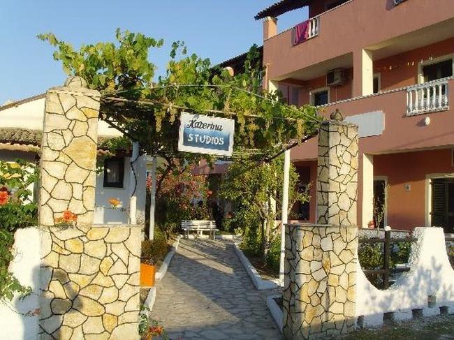 Elves Studios& Apartment's מלון דירות 2*